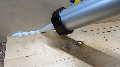 What is Silicone Caulk and How to Apply