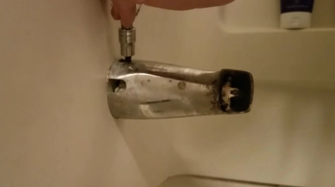 How to Remove Tub Spout without Set Screw