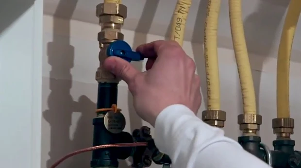 Can You Use a Water Shut Off Valve for Gas
