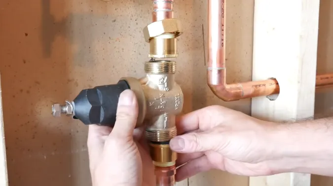 How Do You Lubricate a Water Valve