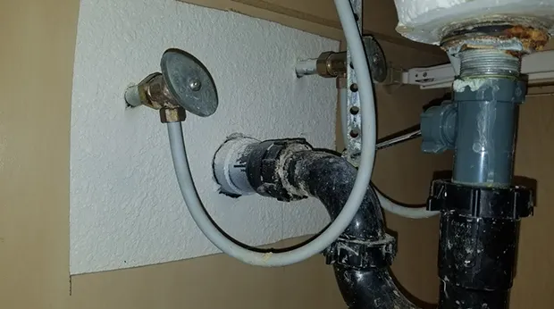 How to Identify a Stuck Water Valve