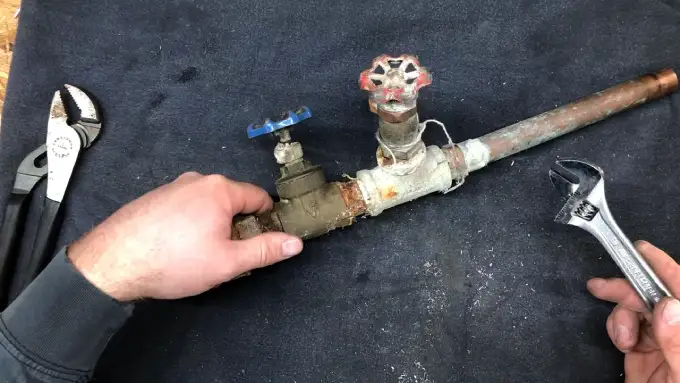 How To Remove Corrosion From Water Valve
