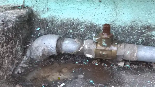 how-to-remove-corrosion-from-water-valve-6-steps-diy-trick