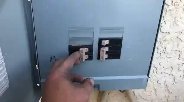Turn off the Pump's Main Electrical Connection